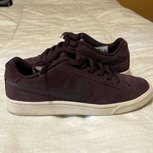 Nike Court Royale Purple